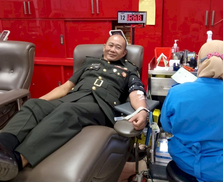 Donor darah sambut HUT Penerangan TNI Angkatan Darat ke-74/ist