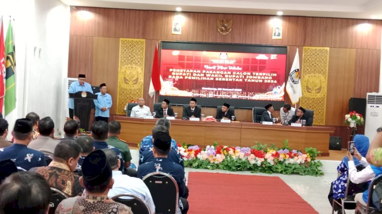 Rapat pleno penetapan cabup terpilih di kantor KPU/Ist