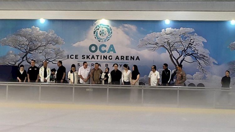 Teks foto: Pembukaan OCA ICE Skating Arena Surabaya Jalan Embong/RMOLJatim