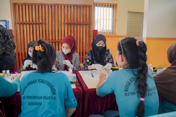 SIER berbagi kasih Natal di rutan perempuan 