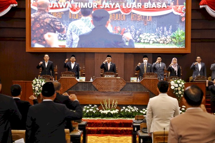 sidang Paripurna bersama DPRD Jatim di Gedung DPRD Jatim
