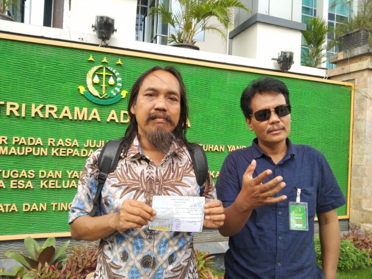 PMKS melaporkan proyek Layanan Penyakit Jantung RSUD Pamekasan ke Kejati Jatim