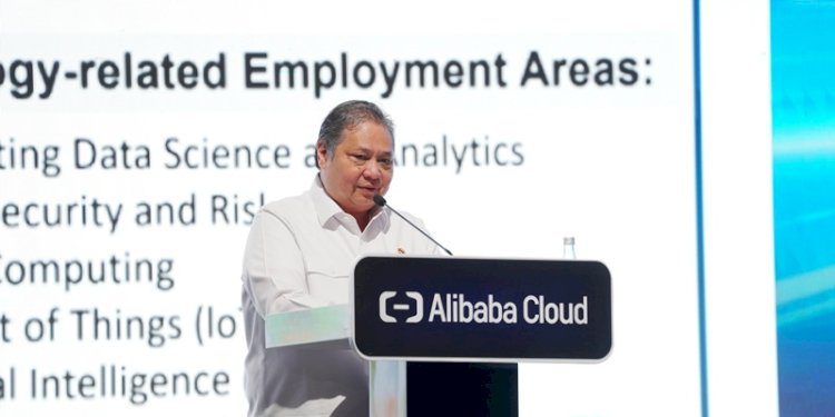 Menteri Koordinator Bidang Perekonomian Airlangga Hartarto dalam acara Alibaba Cloud Developer Summit 2025 di Jakarta, Selasa, 21 Januari 2025/Ist
