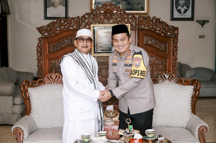 Kunjungan Kapolres Jombang ke Pesantren Bahrul Ulum/Ist
