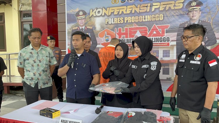 Pers rilis dua oknum LSM Di Mapolres Probolinggo/Ist