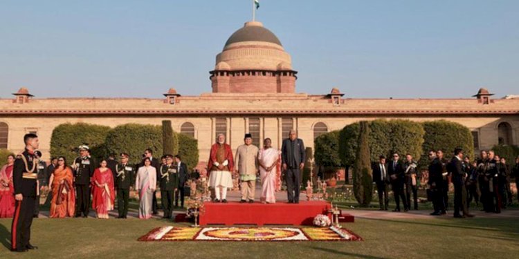 Presiden RI Prabowo Subianto  menghadiri resepsi "At Home Reception" yang digelar di Istana Rashtrapati Bhavan, New Delhi, India, Minggu 26 Januari 2025/Biro Pers Sekretariat Presiden