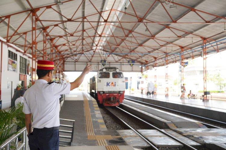 stasiun Madiun / ist 