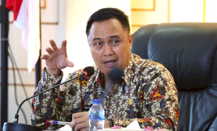 Pj Wali Kota Malang, Iwan Kurniawan S.T, MM saat memberikan arahan/Ist