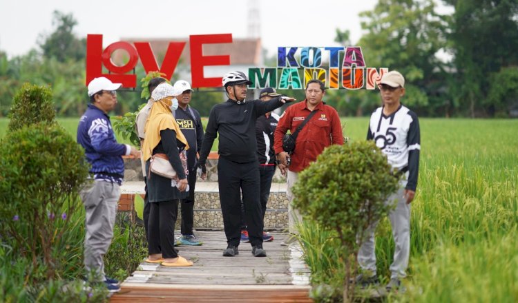 Wali Kota Madiun terpilih Maidi saat berkeliling kota/ist