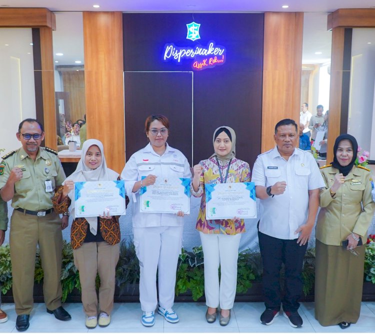 Direktur Operasi PT SIER, Lussi Erniawati, pada acara Penutupan Peringatan Bulan K3 Nasional 2025