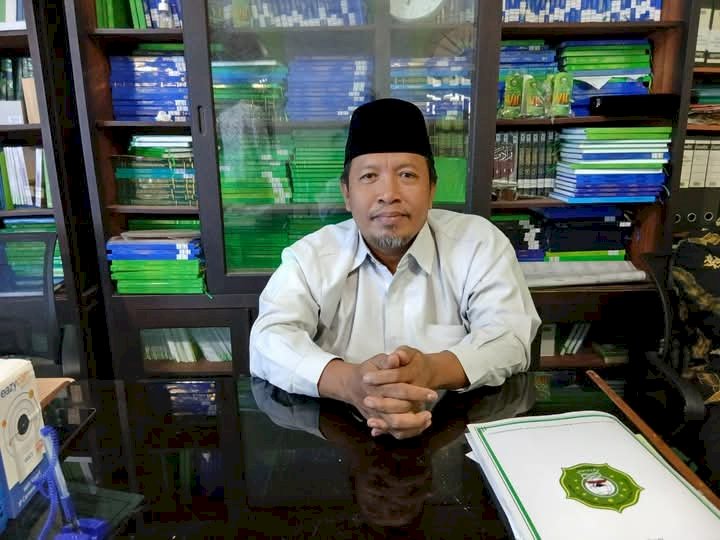 Pengasuh pondok pesantren Darul Muttaqien Dolopo kabupaten Madiun KH Anwar Sholeh Azarkoni/istimewa