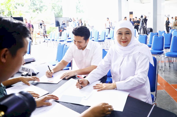 Khofifah dan Emil Dardak 