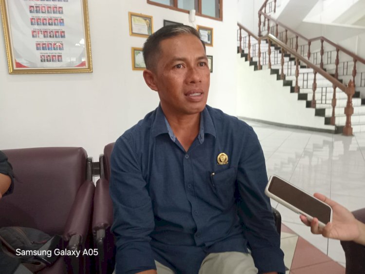 Foto : Ketua Komisi A Purwadi