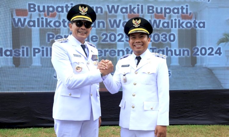 Dr. Ir. Wahyu Hidayat, M.M dan Ali Muthohirin usai dilantik menjadi Wali Kota Malang dan Wakil Wali Kota Malang oleh Presiden Prabowo/Ist