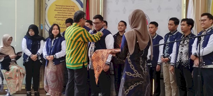 Asdep Kemitraan Pemuda Kemenpora RI, Esa Sukmajaya dan Ketua Maritim Muda Nusantara, Kaisar Akhir di kantor Kemenpora Senayan Jakarta/Ist
