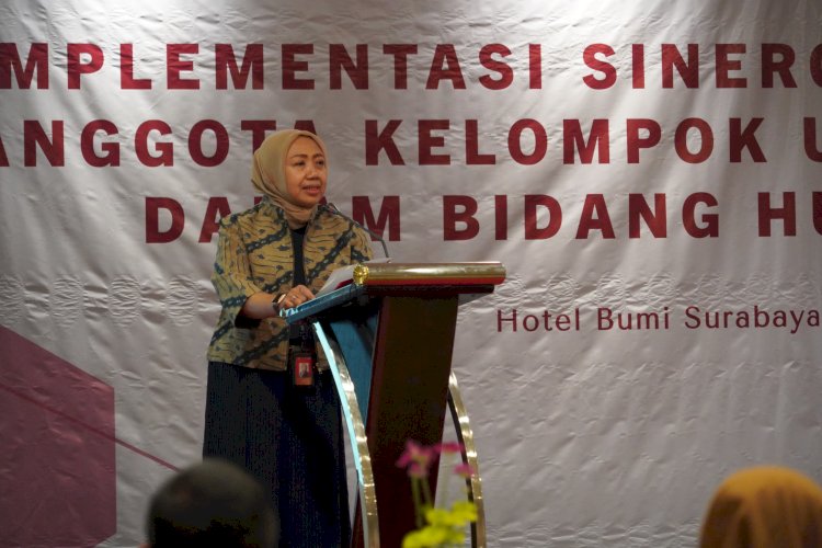 Direktur Kepatuhan bankjatim, Umi Rodiyah.