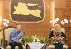 Bahas Angkutan Lebaran Bersama Menhub RI, Gubernur Khofifah Pastikan Jatim Siap Sinergi Wujudkan Kelancaran Arus Mudik 2025