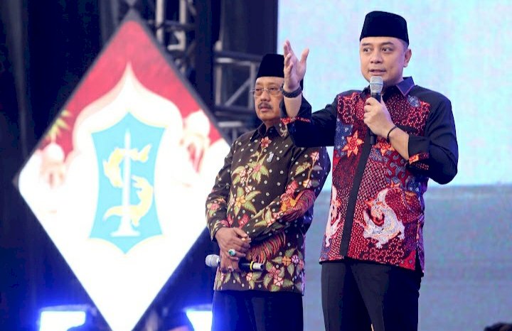 Teks foto: Wali Kota Eri bersama Wawali Armuji/RMOLJatim