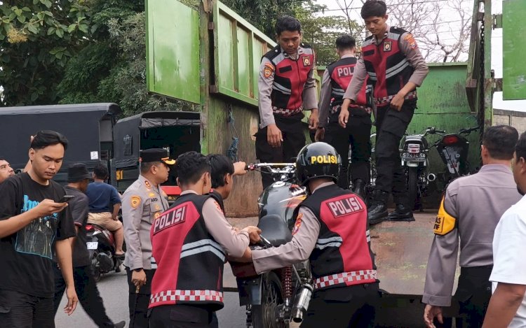 Polisi mengamankan sepeda motor balap liar di Jombang/RMOLJatim