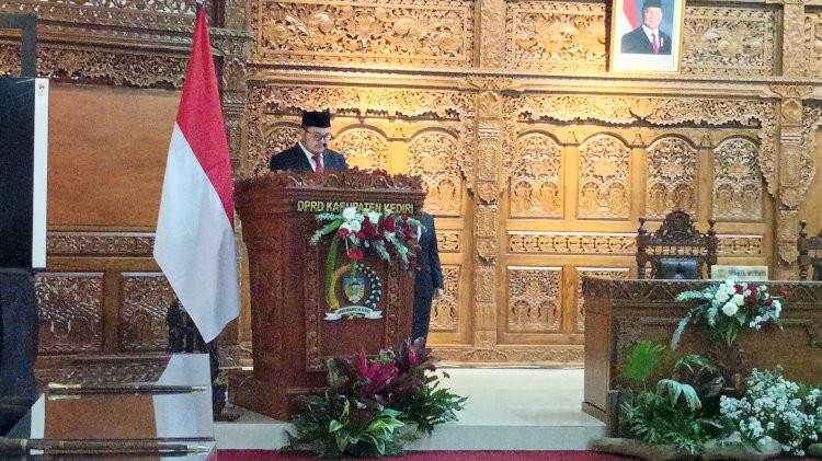 Foto : Bupati Kediri Hanindhito Himawan Pramana   