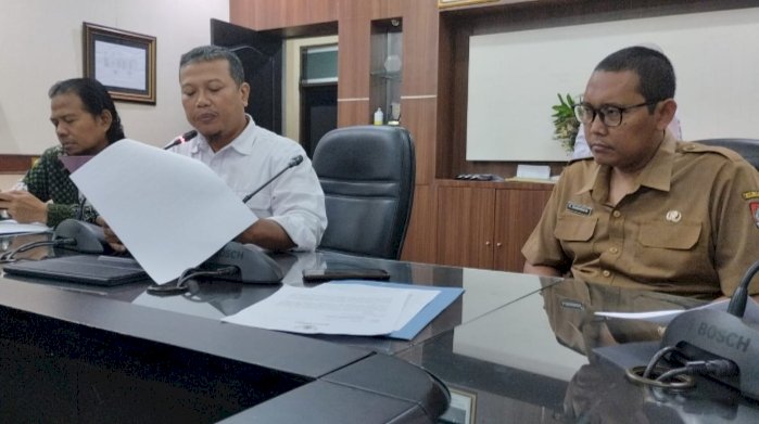 Ketua Bapemperda DPRD Jember, Hanan Kukuh Ratmono, saat membacakan persetujuan usulan 2  Raperda dan menolak 1 Raperda usulan Bupati/RMOLJatim