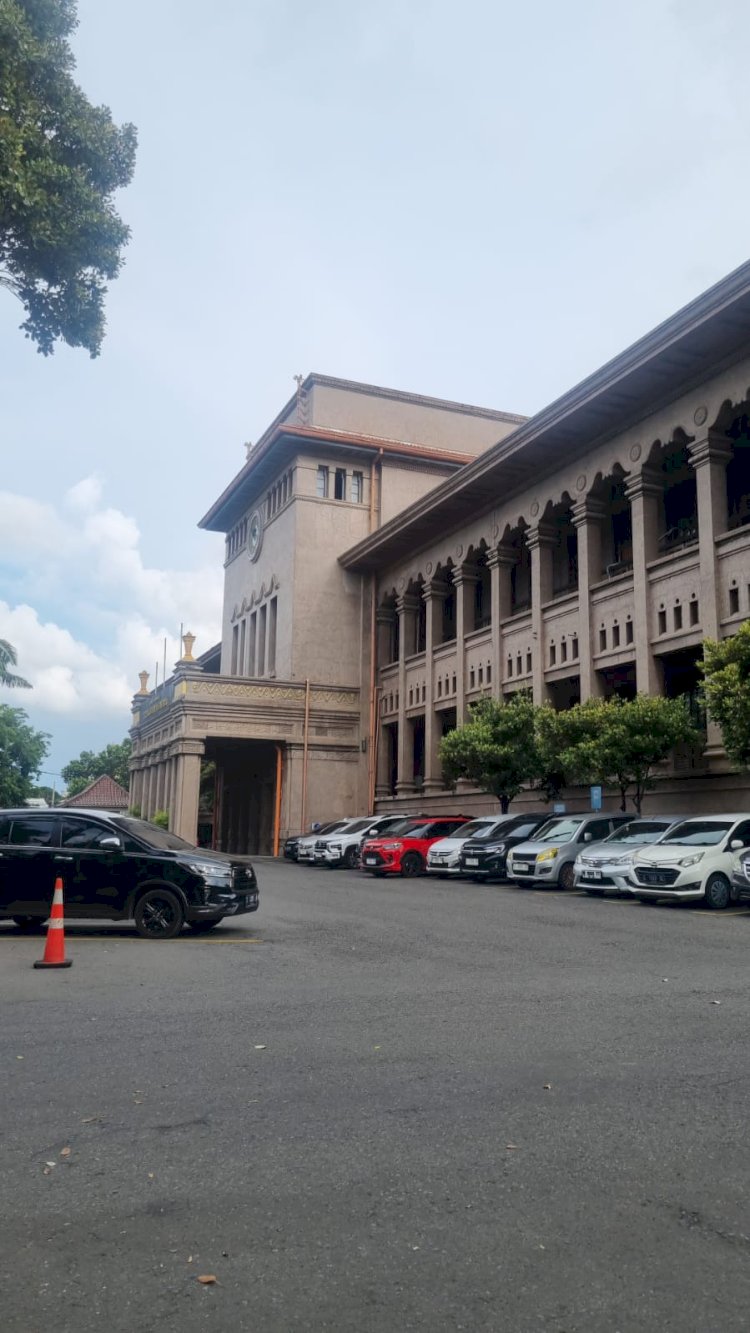 Penggeledahan gedung PTPN