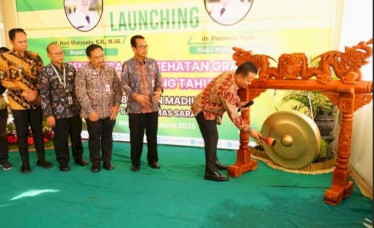 Wakil Bupati Madiun dr Purnomo Hadi saat meresmikan program pemeriksaan gratis kesehatan di puskesmas Saradan/ist.