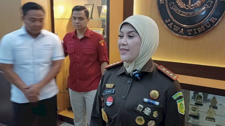 Kepala Kejati Jatim Mia Amiati/ ist