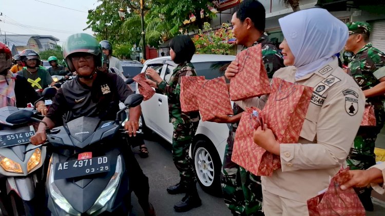 Acara bagi takjil Kepala kantor Minvet 03 Madiun, Babinminbetcaddam V/Brawijaya/ist