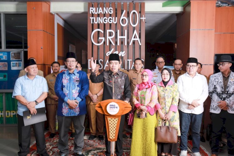 Gus Fawait saat mengumumkan Layanan Kesehatan Gratis untuk warga Jember di RSD dokter Soebandi Jember/RMOLJatm