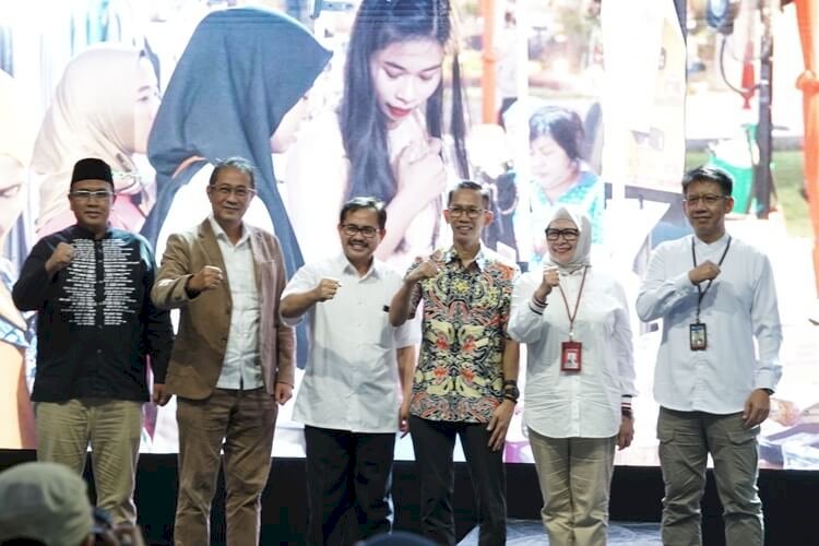 PT Bank Pembangunan Daerah Jawa Timur Tbk (Bank Jatim) berkolaborasi dengan Pemerintah Kota Surabaya dan Suara Surabaya sukses menyelenggarakan kegiatan bertajuk QRIS Bank Jatim Ramadan Vaganza.