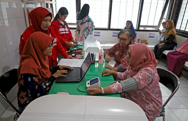Teks foto: Layanan Kesehatan di Surabaya/RMOLJatim