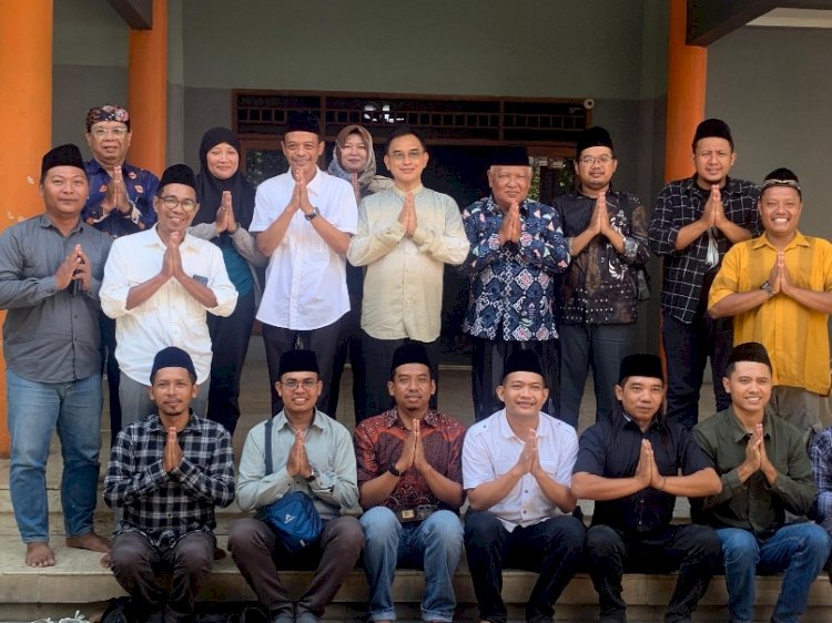 Pengurus dan anggota PWI Jombang sowan kiai pengasuh pondok pesantren/RMOLJatim