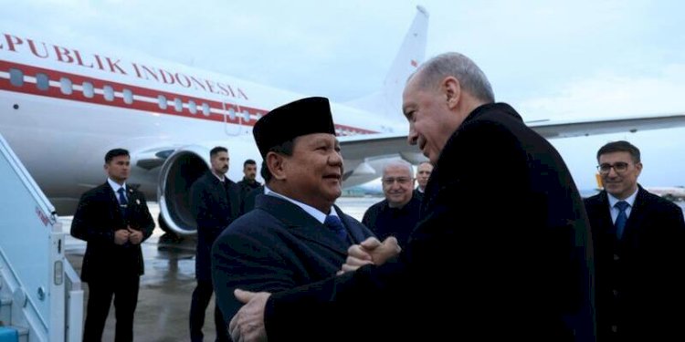 Presiden RI Prabowo Subianto dan Presiden Turki Recep Tayyip Erdogan di Bandar Udara Internasional Esenboga, Ankara, Turki, pada Rabu, 9 April 2025/Ist