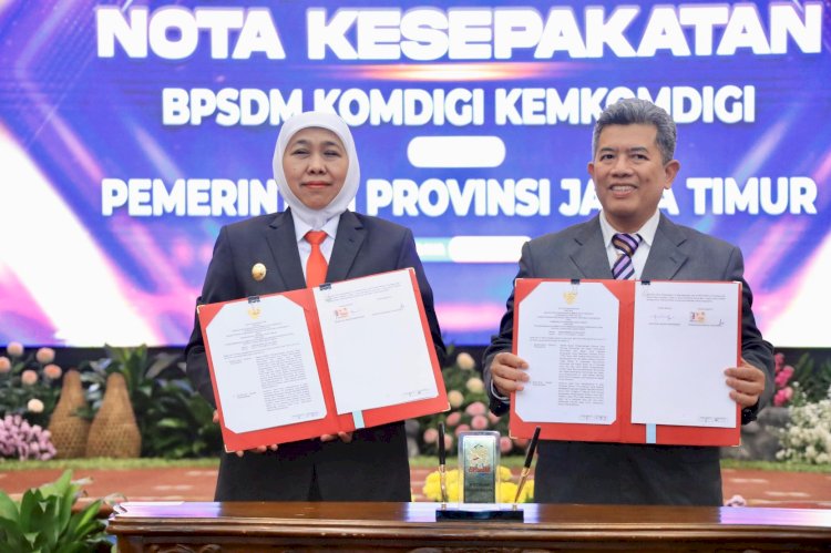 Khofifah teken kerjasama dengan Kemkomdigi/Ist