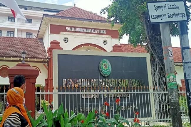 Gedung Pengadilan di Surabaya 
