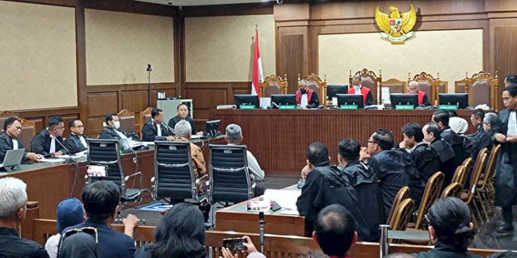 Kesaksian Arief Budiman dan Wahyu Setiawan di sidang Hasto Kristiyanto/RMOL