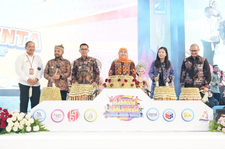 Khofifah saat membuka Ajang Talenta Siswa Jawa Timur 2025 di Sekolah Alkitab, Kota Batu/Ist