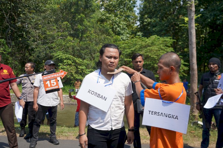 Rekonstruksi Oleh Polres Probolinggo. /Humas Polres Probolinggo 