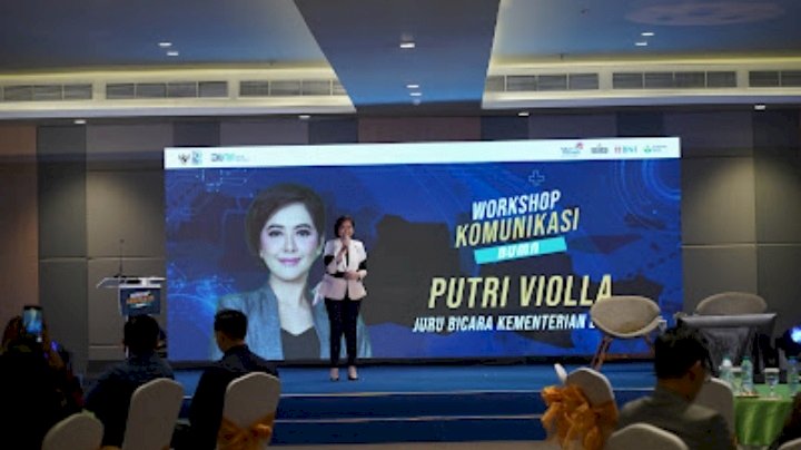 Juru bicara kementrian BUMN, Putri Viola saat memberikan penjelasan/ ist