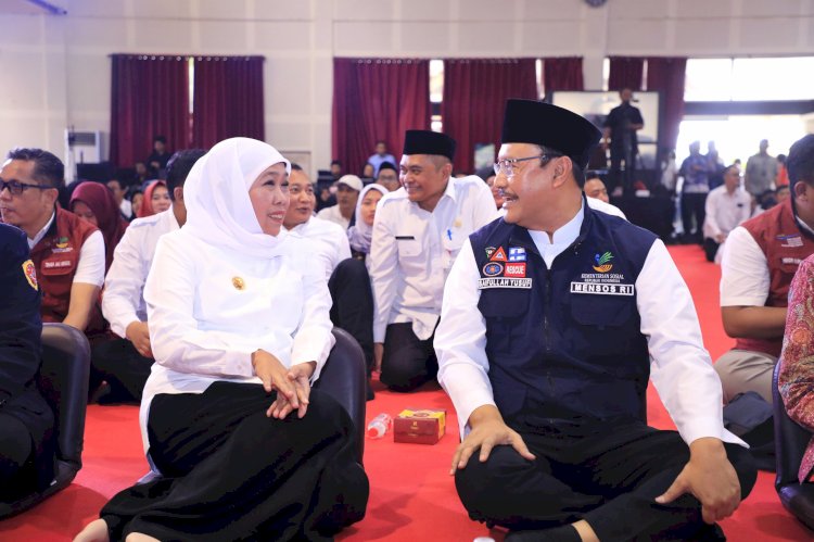 Gubernur Jawa Timur Khofifah Indar Parawansa dan Menteri Sosial RI Saifullah Yusuf/Ist