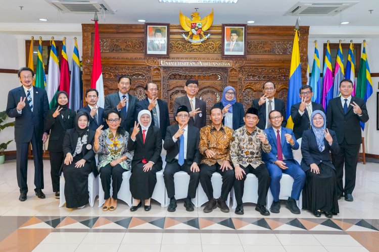 Khofifah bersama Majelis Wali Amanat Unair/Ist