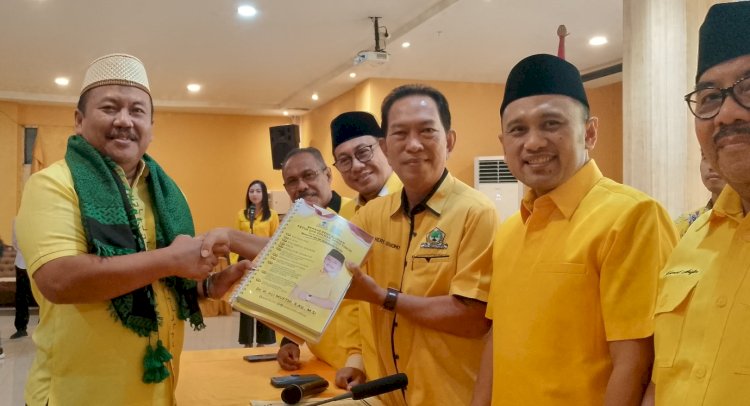 Ali Mufthi saat mendaftar calon ketua DPD Partai Golkar Jatim/Ist