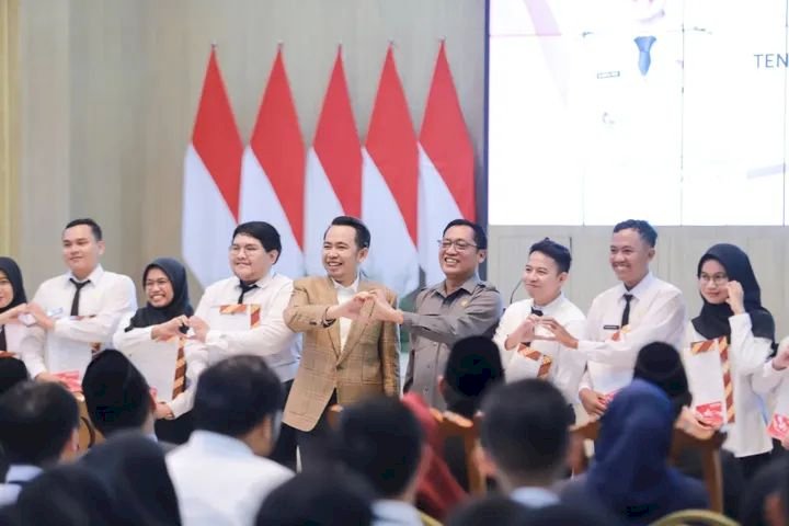 Bupati Jember, Muhammad Fawait dalam acara penyerahan SK CPNS di Pendopo Wahyawibawagraha Pemkab Jember/Ist