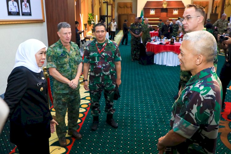 Gubernur Khofifah / ist